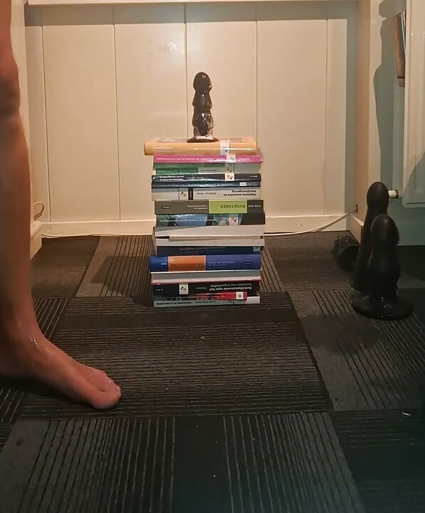 Twink Riding Dildo and Fisting Dildo