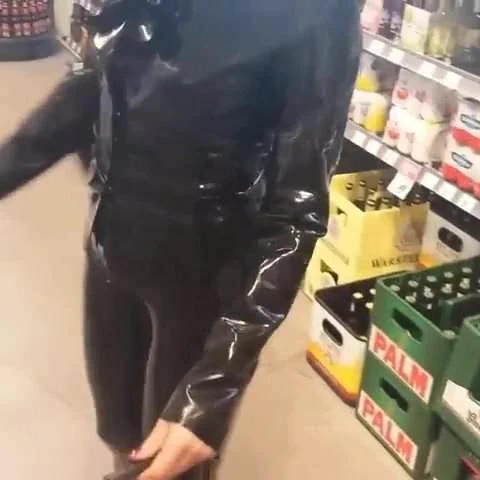 Eine  Sub beim Einkaufen