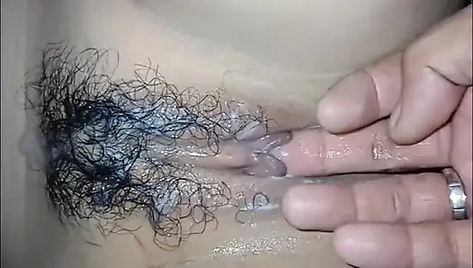 Gadis nakal asia lagi asik fingering sempitnya