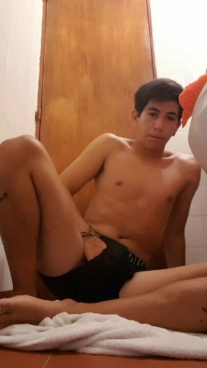 Locked in the toilet to have fun