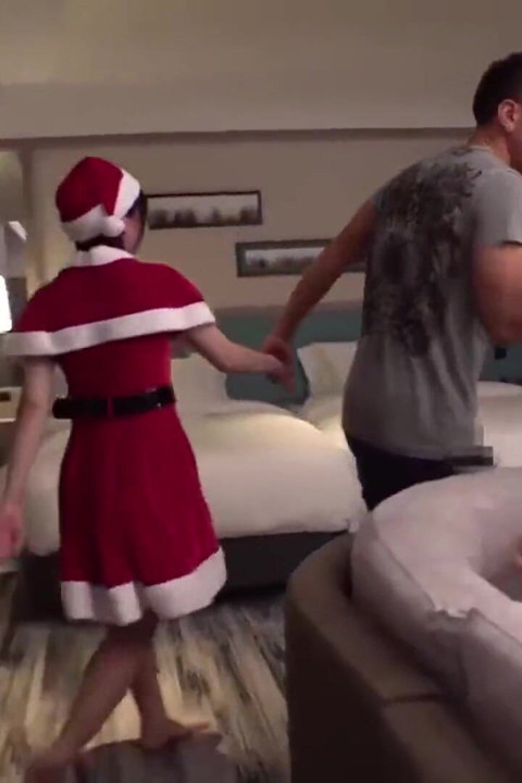 Midwinter Santa Pickup - Sexy Christmas Beauties Turn a Freezing Night Into the Hottest Holiday Party - Chapter1