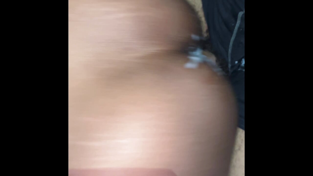 Je la baise profondément