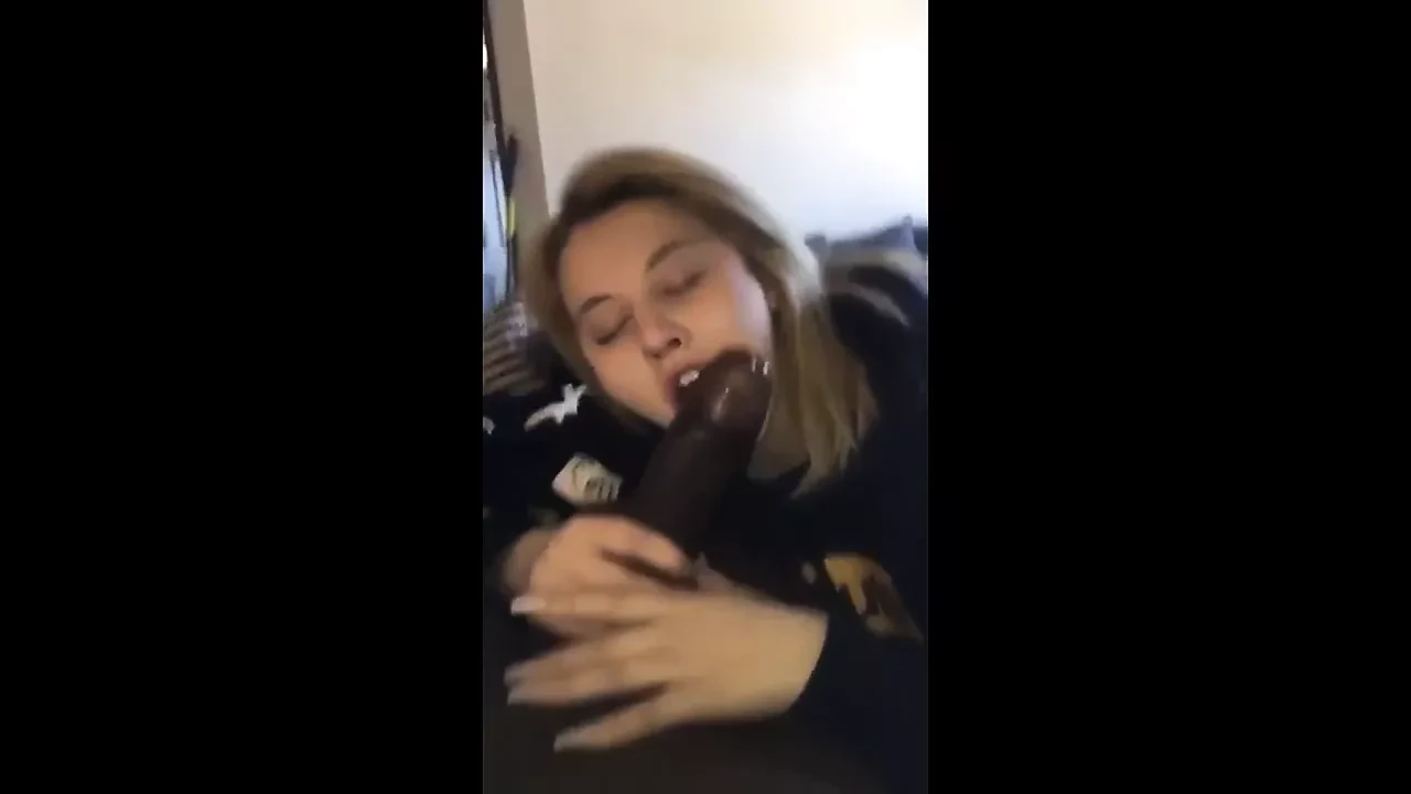 Blowjob to a black man