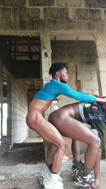 Meet at school and went to the back for a good sex | Clip 2