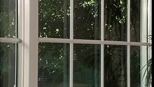 Video bokep jadul cewek semok rambut cokelat dengan toket besar lagi asik nyepong kontol besar