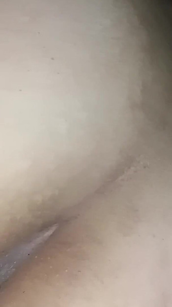 Un momento spettacolare da "Bangladeshi Bhabi"