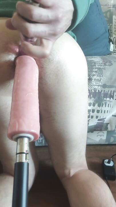 我被一台性愛機器幹