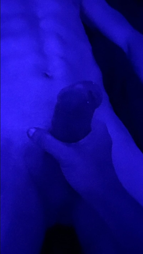 CLIP OF CRYBABY JERKING BIG COCK