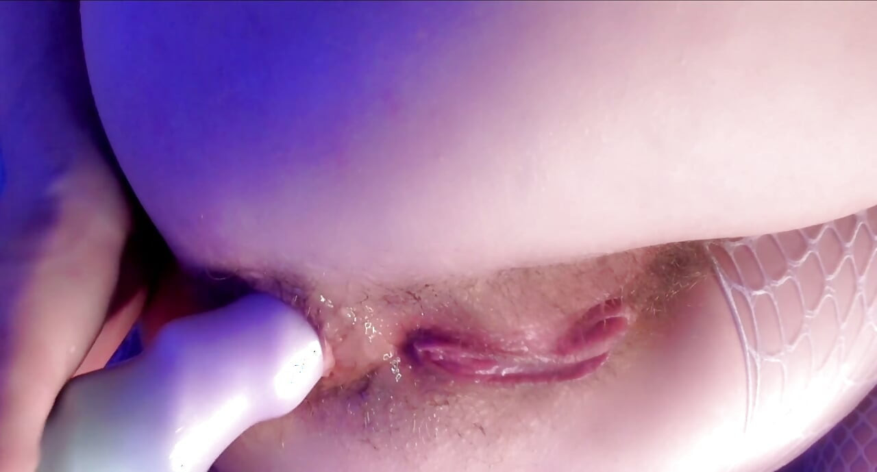 anal gape close up