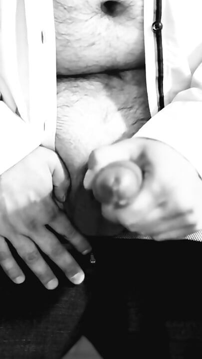 Jerking Off Untill I Cum In Slow Motion And Close Up (vertical video) Black and White filter