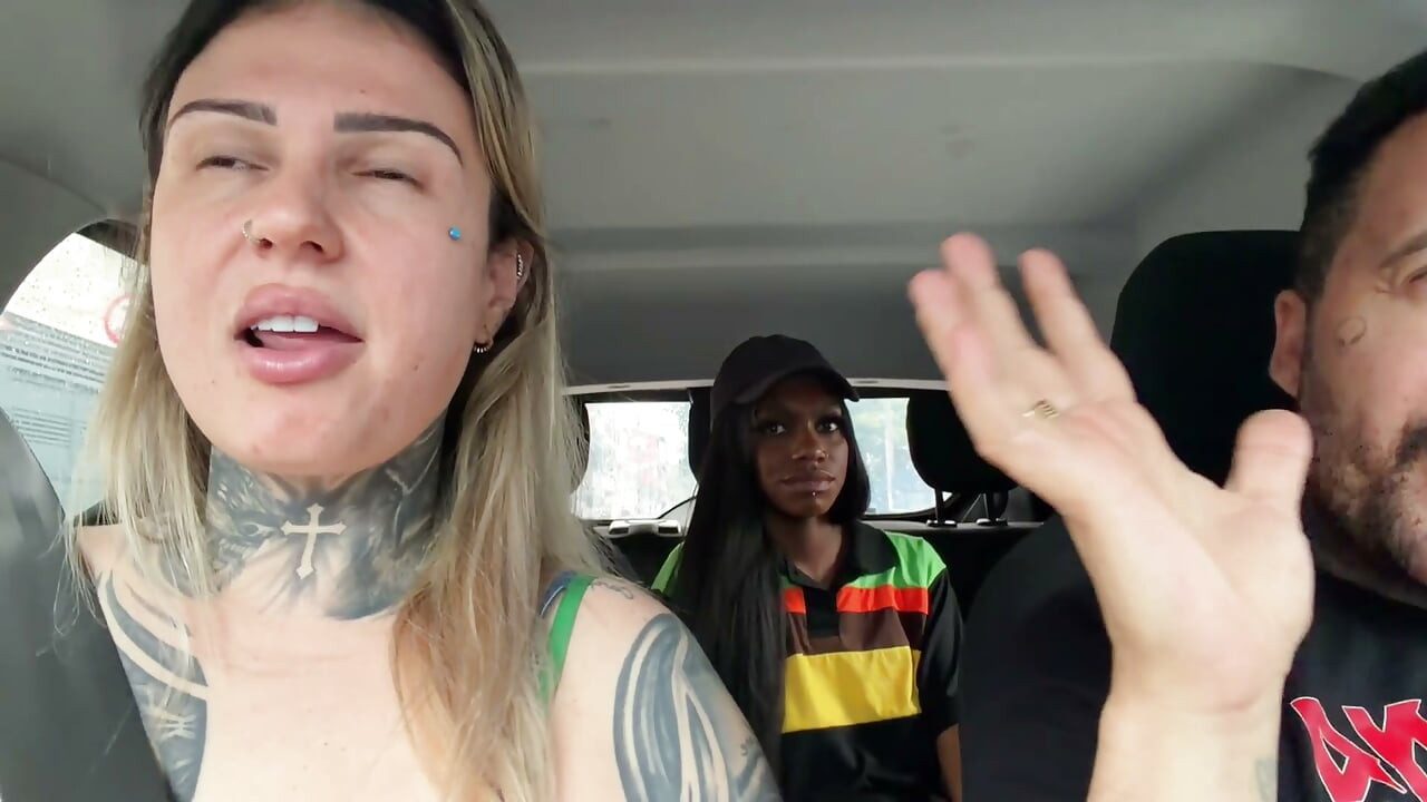 Fastfood manager loves the idea of being a porn actress and gives me pussy and my husband's cuckold