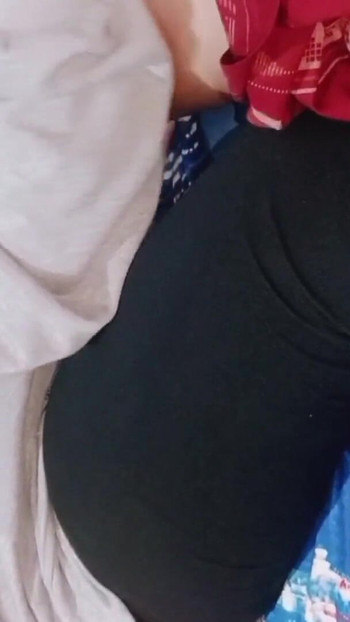 Key moment from "Hijab girl squirming while puffing"
