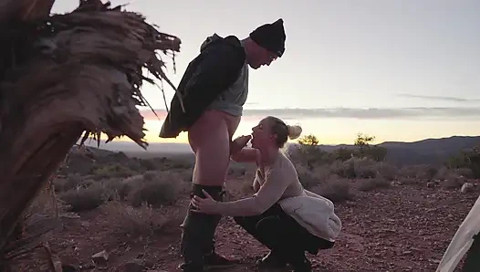 Gün batımında sakso ve büyük boşalma