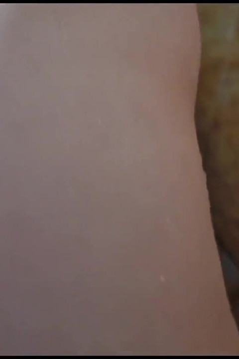 Fucking Mom While She's Taking a Shower Until She Gets on the Bed