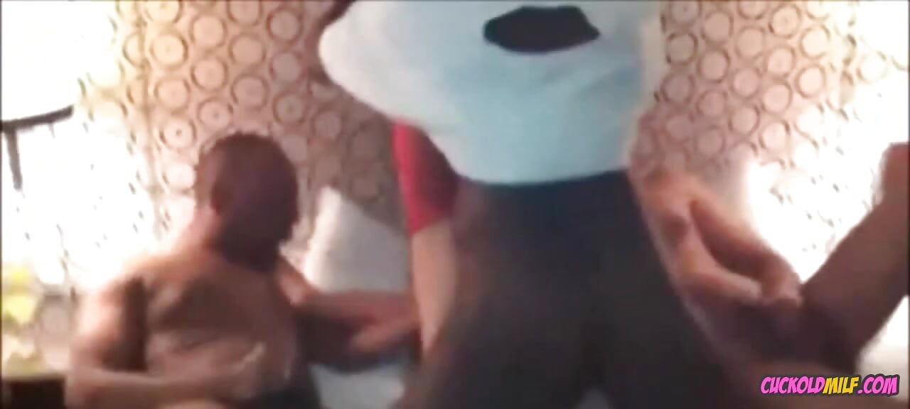 Matură sexy pasionată de încornorare - soție care înșală