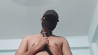 Bhartiy samlaingik klej larke ko mastar ki jaroorat hai.