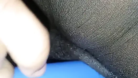 Mainin memek pakai vibrator