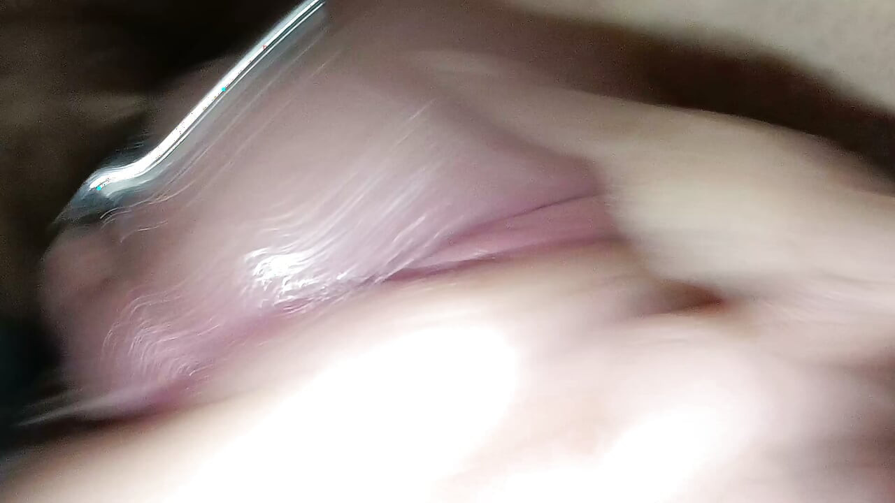 A good masturbation of a mature man