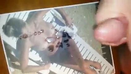 muhtaçlara saygı duruşu