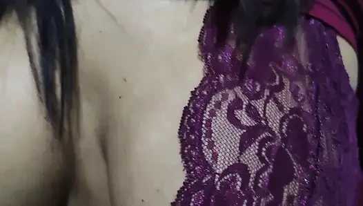 Mein stiefsohn filmt meinen arsch, meine vagina und meine schönen titten.