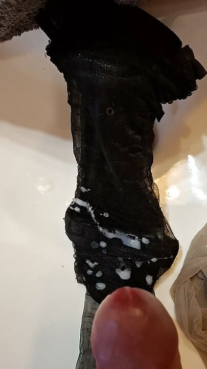 Cum on nylon and shoes