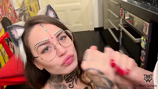 Mari Galore Unboxes a Fucking Machine with Her Boyfriend