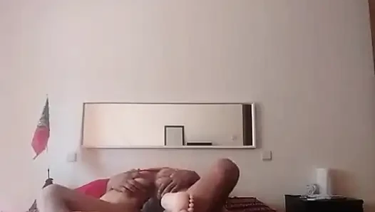 Nifeta yang sangat ketat menikmati kenikmatan dalam 21cm dari yang baru