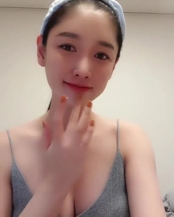 Ahn Inseon Hot