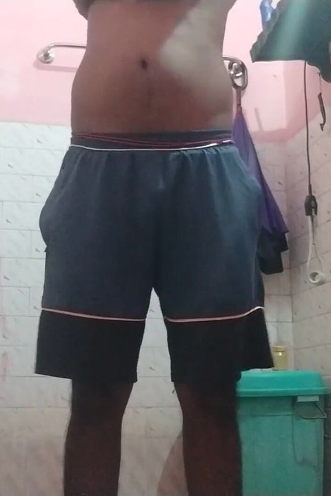 Tamil10inchesbbc Sexy Shaving and Bathing Session and Surprise at End Part 1