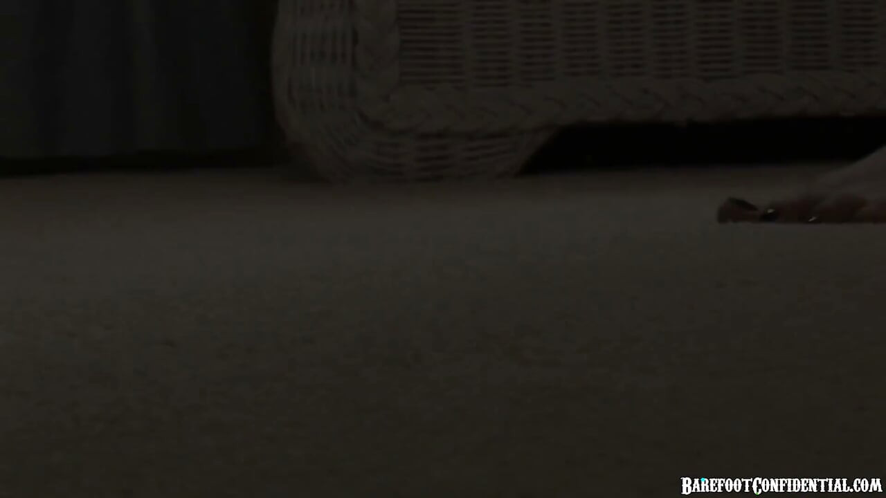 Movie From Paige Taylor of Barefoot Confidential