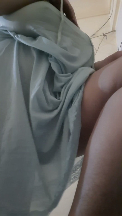 ภรรยาอินเดียหุ่นโค้งเว้งถ่ายคลิปคอลให้สามี ตอน 2 | Clip 1