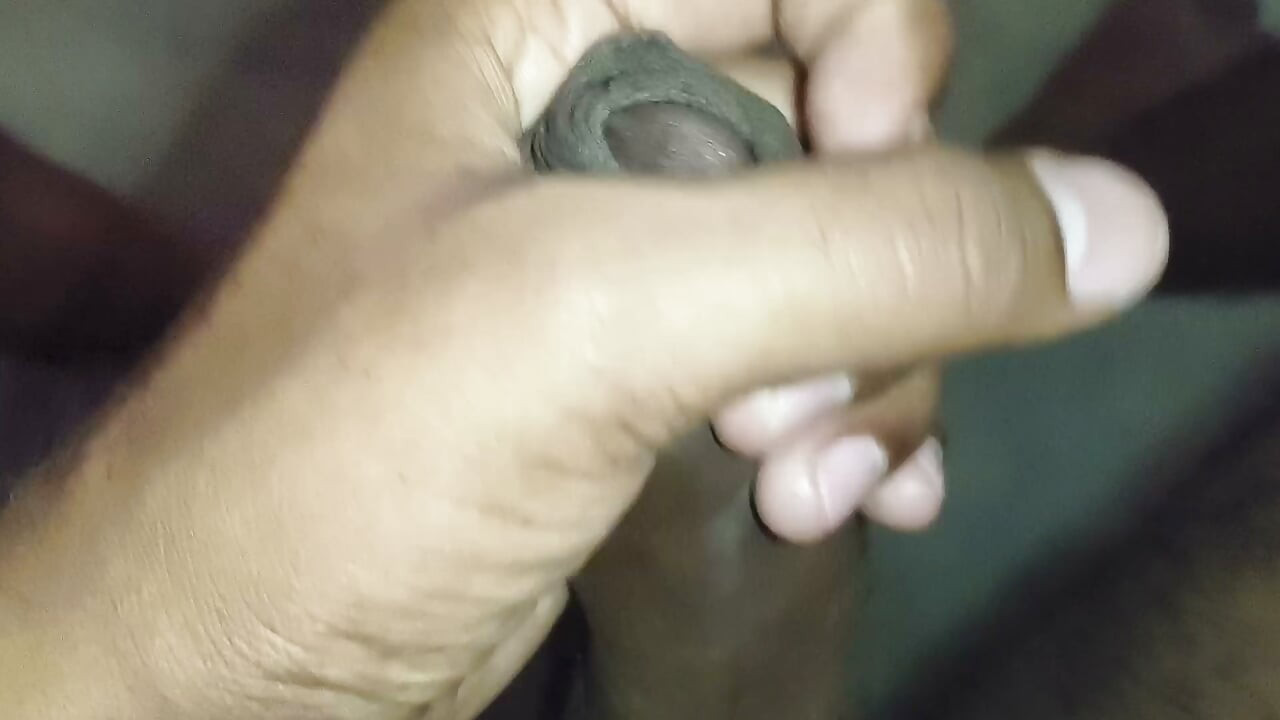 Free Solo Masturbation Session – Amateur & Natural