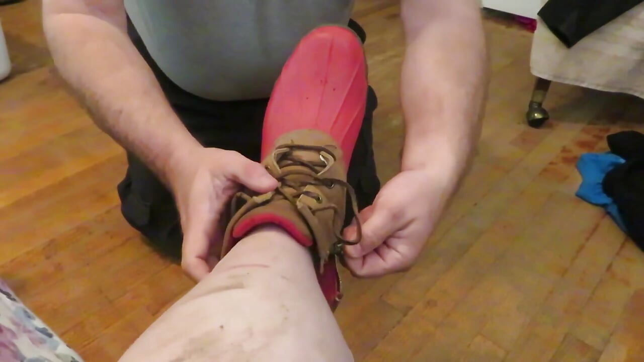 I make my slave smell my stinky rubber garden boots