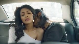 La plus belle actrice Susmita Chatterjee - scène d'amour la plus sexy