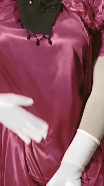 Indian hijabi Muslim Nadiya Bhabhi | Clip 1