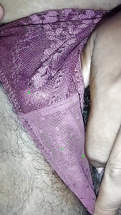 Bangladeshi Hot Beautiful Girl Showing Boobs,Pussy & Fingering