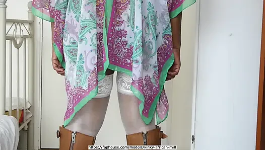 I masturbate and my husband pee in my mouth