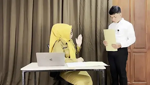 Fuck Her Coworker After Meeting Report Is Done