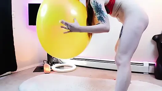 Riesenballon vögelt, hüpfender fetisch mit zöpfen