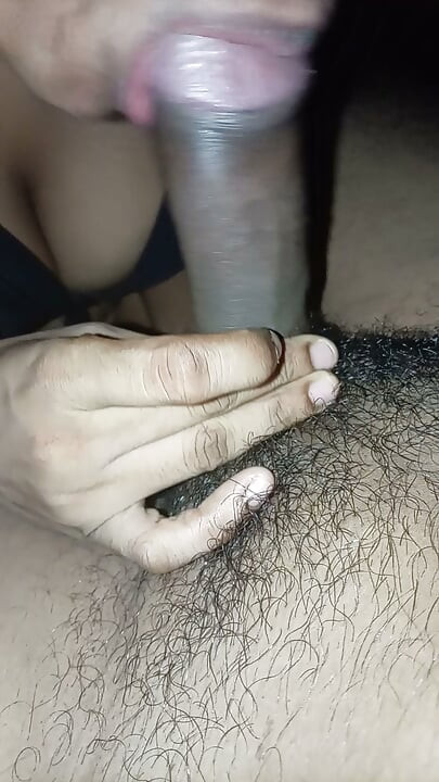 Rapazinha do Sri Lanka de 18 anos