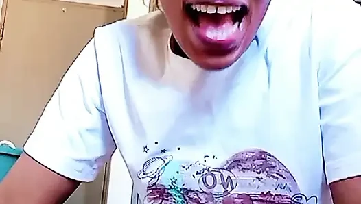 Seksi dans seni sevdiğim günün tadını çıkarıyor