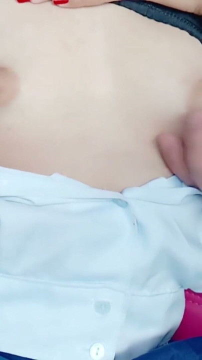 18 YEAR OLD ASIAN STUDENT SKINNY PUSSY WALKER | Clip 1