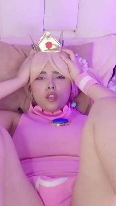 Princess Peach Want to Be Your Foot Slave