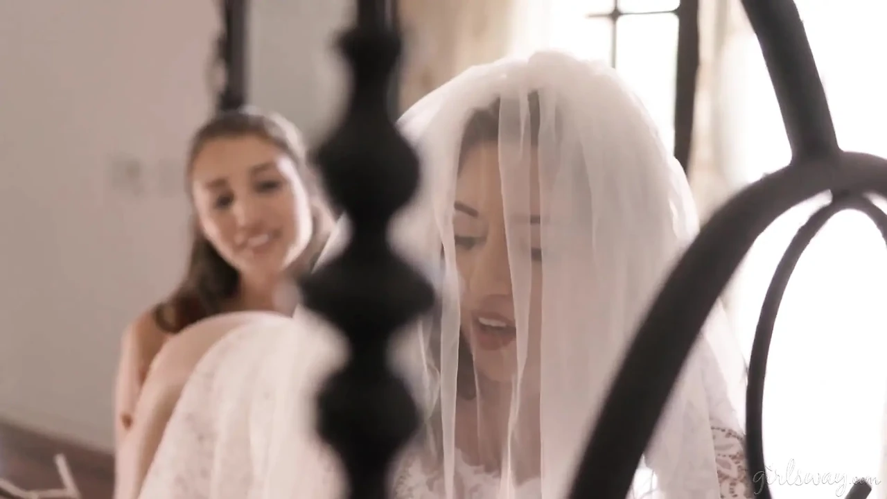 Girlsway – Whitney Wright Plans Quickie with Bride April O’neil but Bella Rolland Takes Her Place