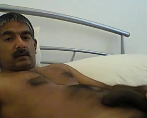 Daddy wanking 81018