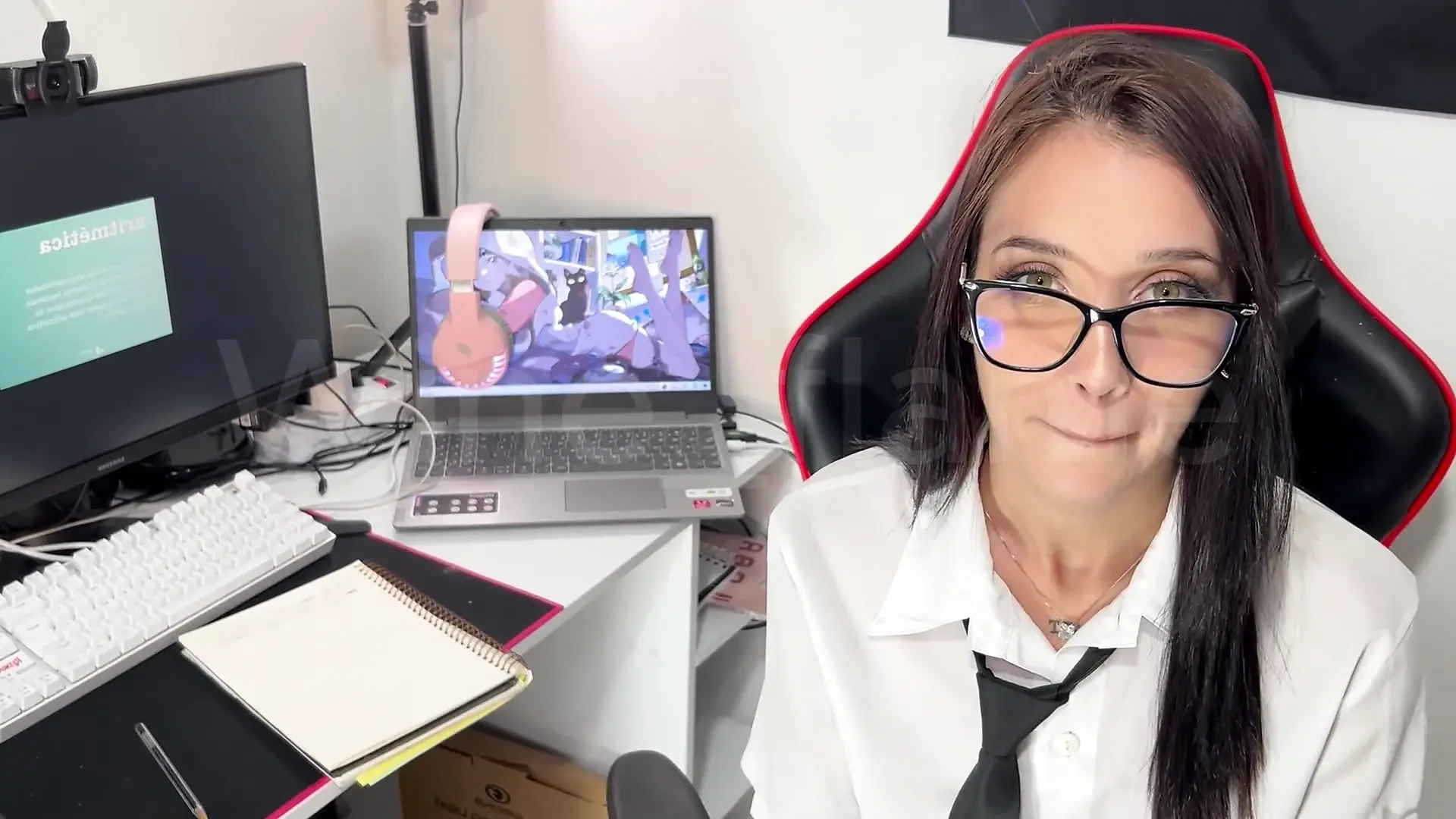 Bratty student gave her pussy to earn points on average