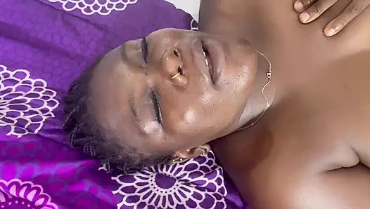 Ateşli fışkırtma öğretmene çok yağmur yağıyor. Keskin