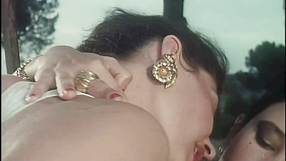 2 Vintage Sluts Suck It and Take It Doggy Style on the Well