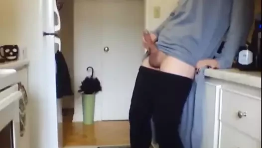 Femboy anond üniformaya boşalıyor
