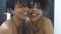 Payudara bagus dan lesbian Brasil panas